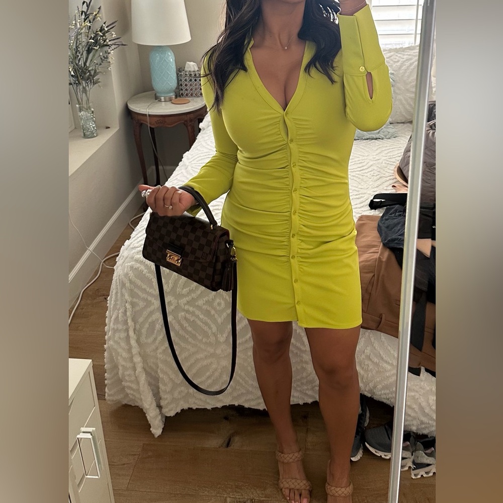 Women’s Lime Ruched Button-Front Dress